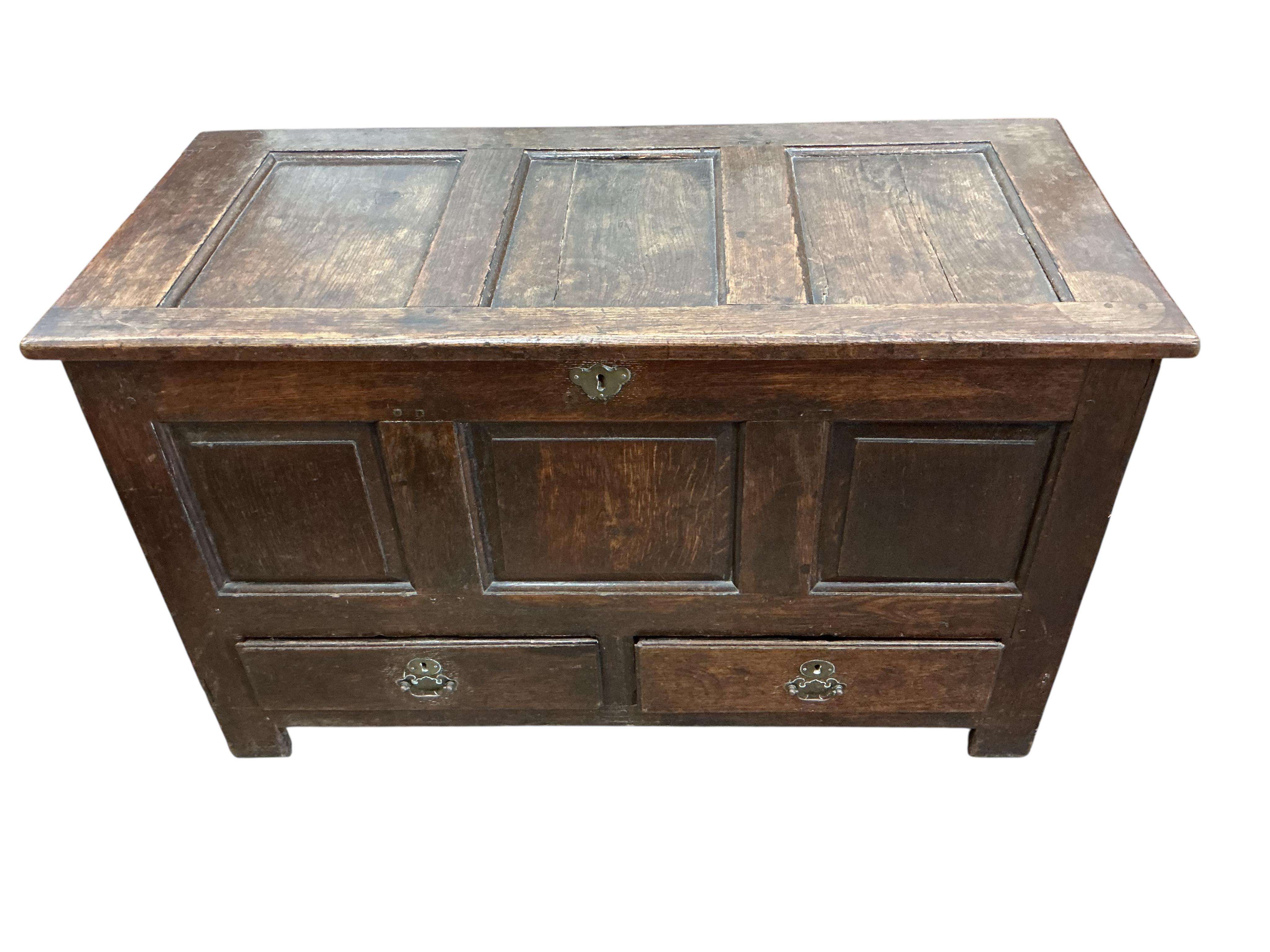 A mid 18th century oak mule chest, width 112cm, depth 51cm, height 67cm
